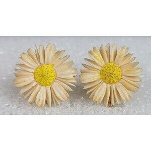 Vintage WINARD Beige Flower Stud Clip-On Earrings 1/20 12K Gold Filled 1 Inch